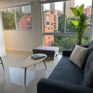 Lujoso Apto En El Poblado-panoramica De La Ciudad! 1305 Medellín