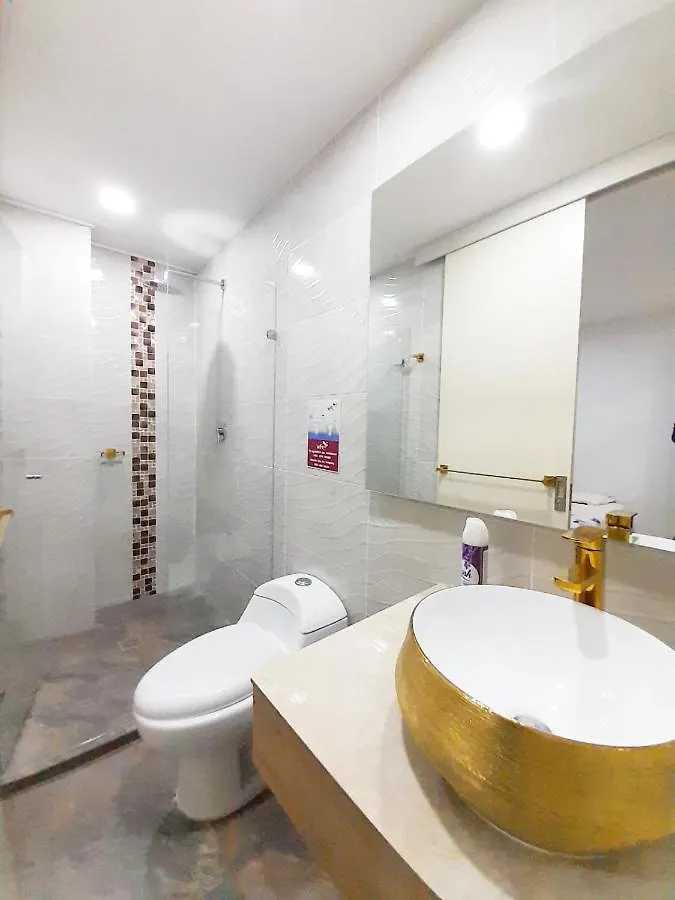 Precioso apartamento en Medellín con parqueadero gratis laure 0*,